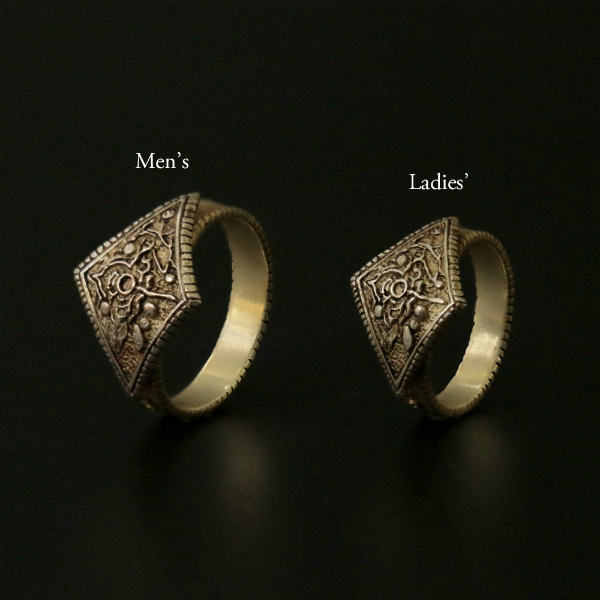 RINGS COLLECTION: Ring of Favor