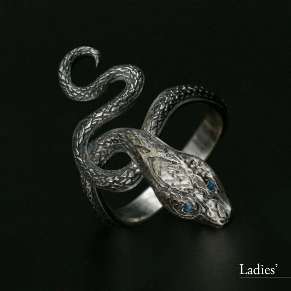 ダークソウル × TORCHTORCH リングコレクション 『貪欲な銀の蛇の指輪』