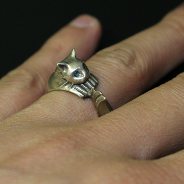 銀猫の指輪