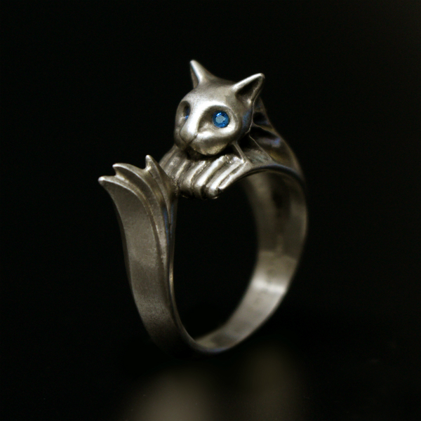 銀猫の指輪